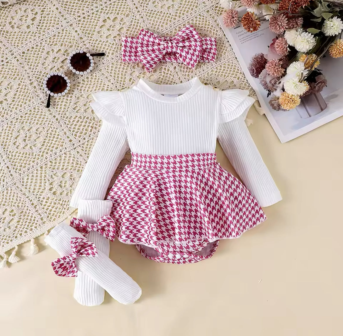 Long sleeved checkered baby grow set