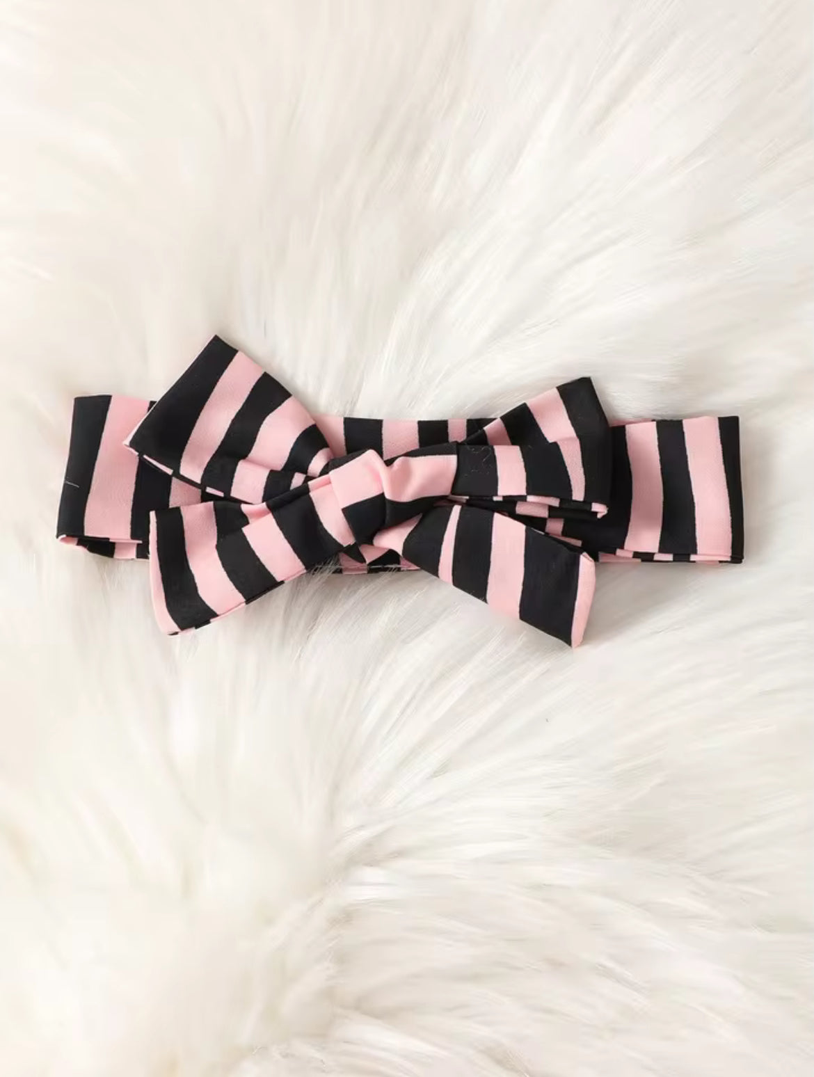 Ruffled trim 3- Piece set