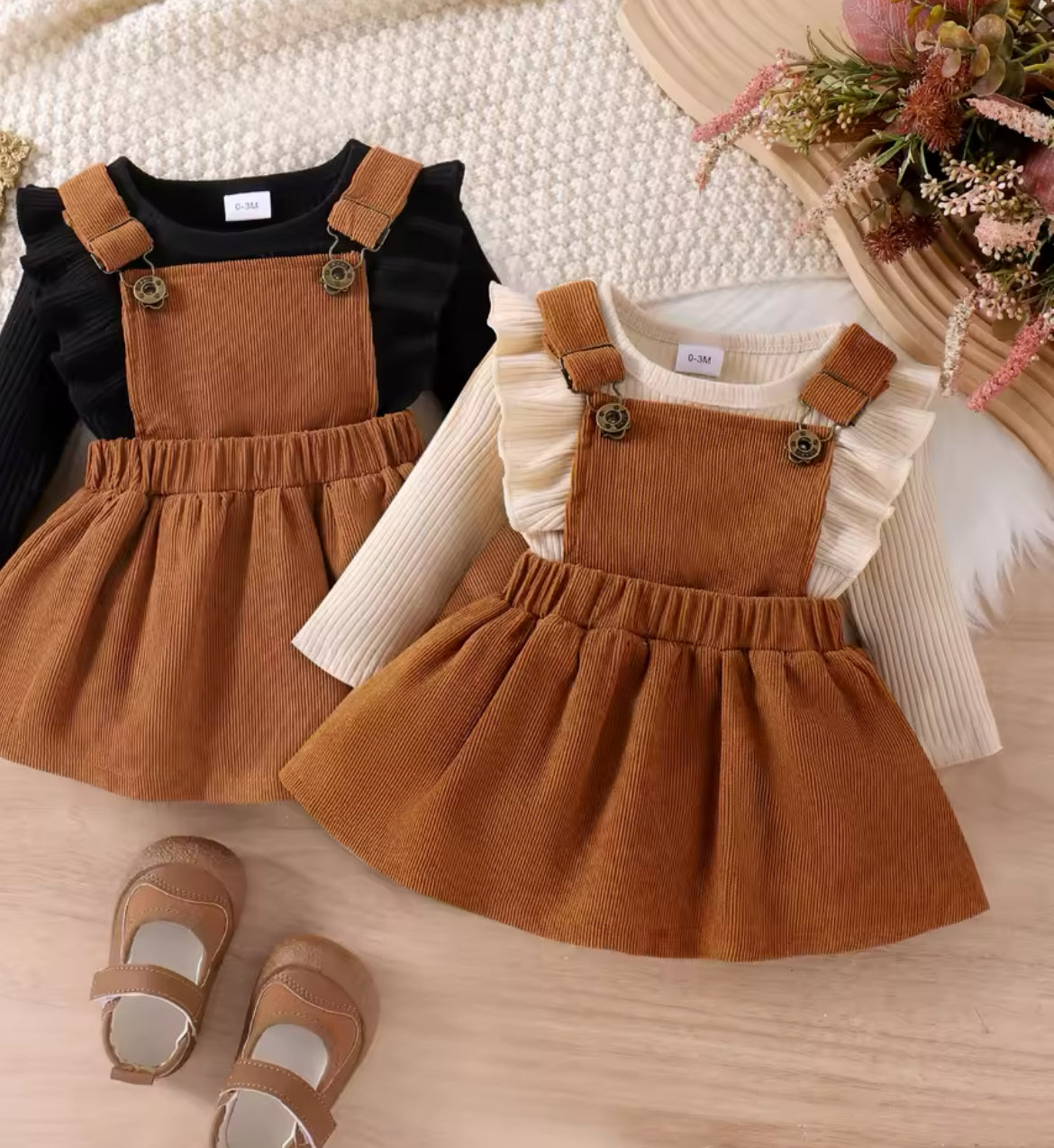 Long sleeved dungaree set