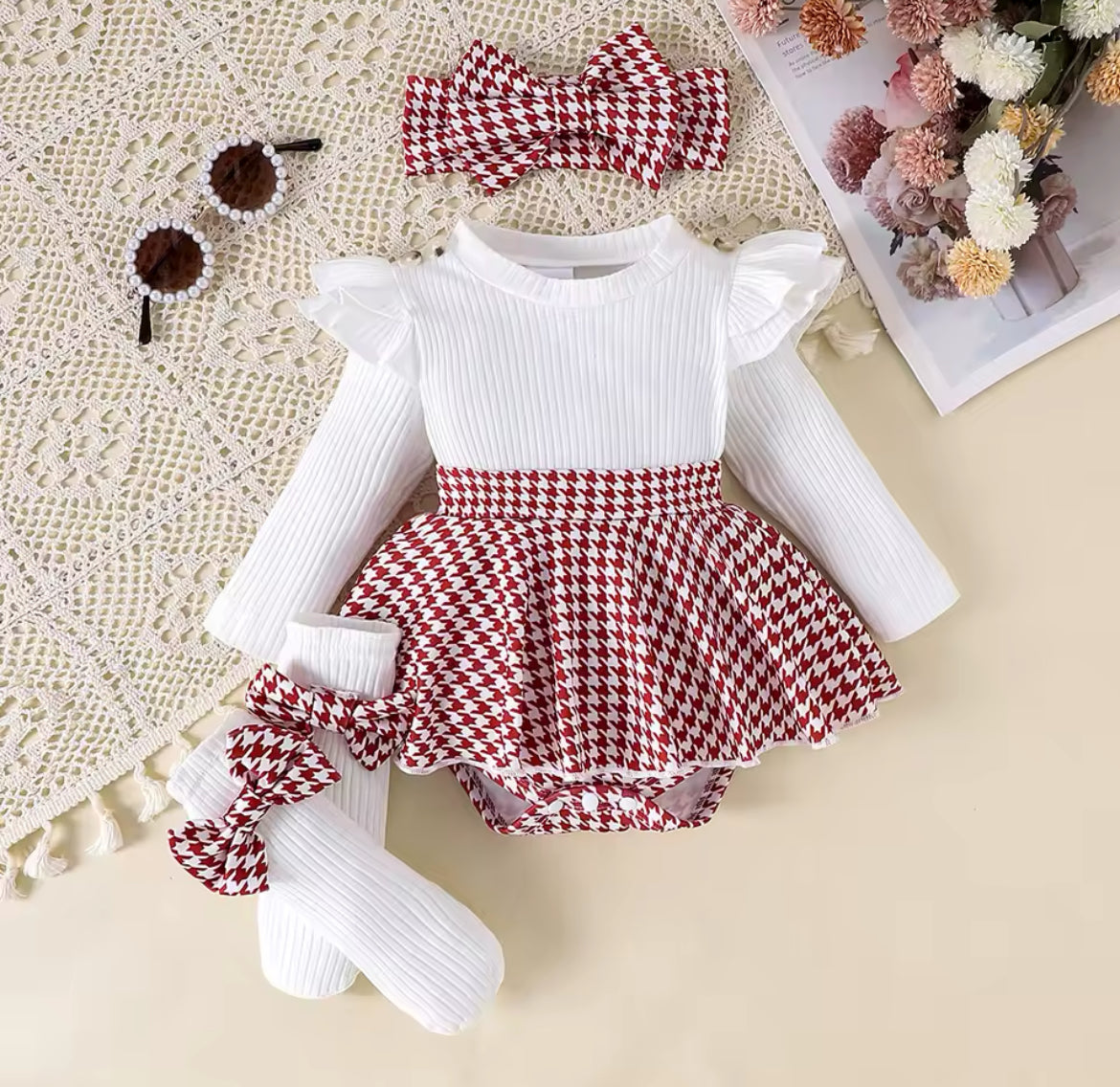 Long sleeved checkered baby grow set